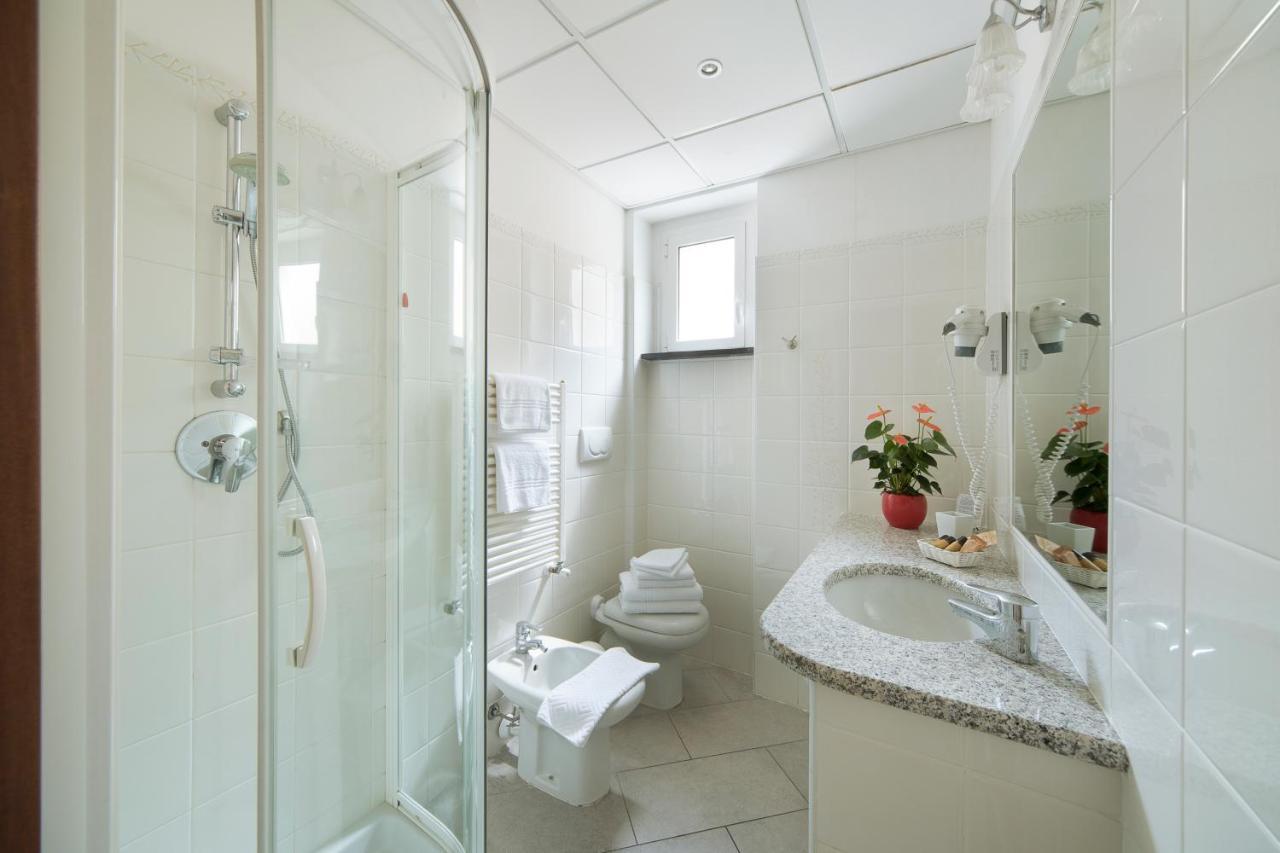 Hotel Residence Laigueglia Free Parking Luaran gambar