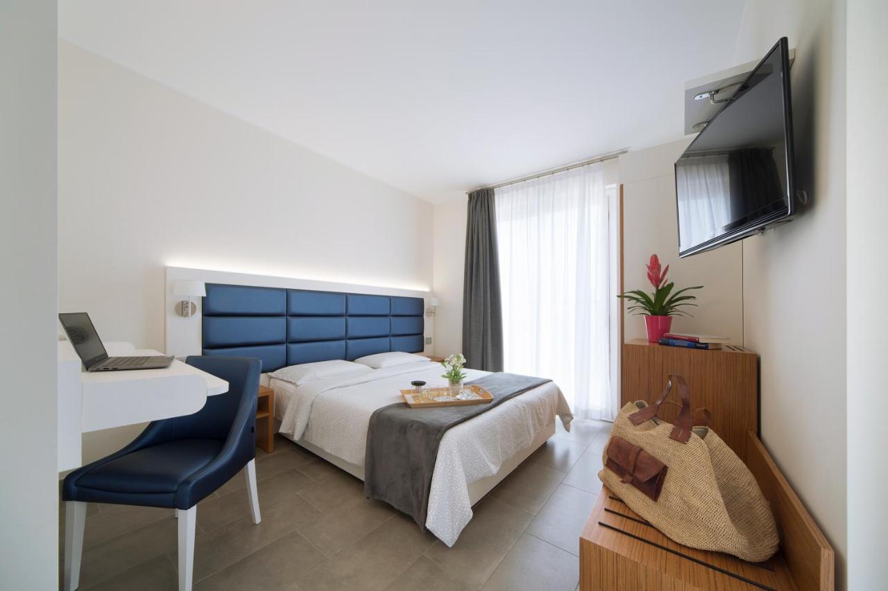 Hotel Residence Laigueglia Free Parking Luaran gambar