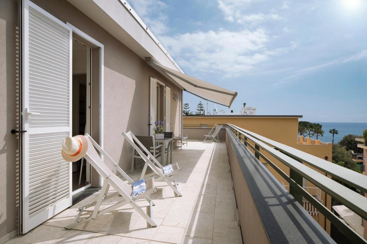 Hotel Residence Laigueglia Free Parking Luaran gambar