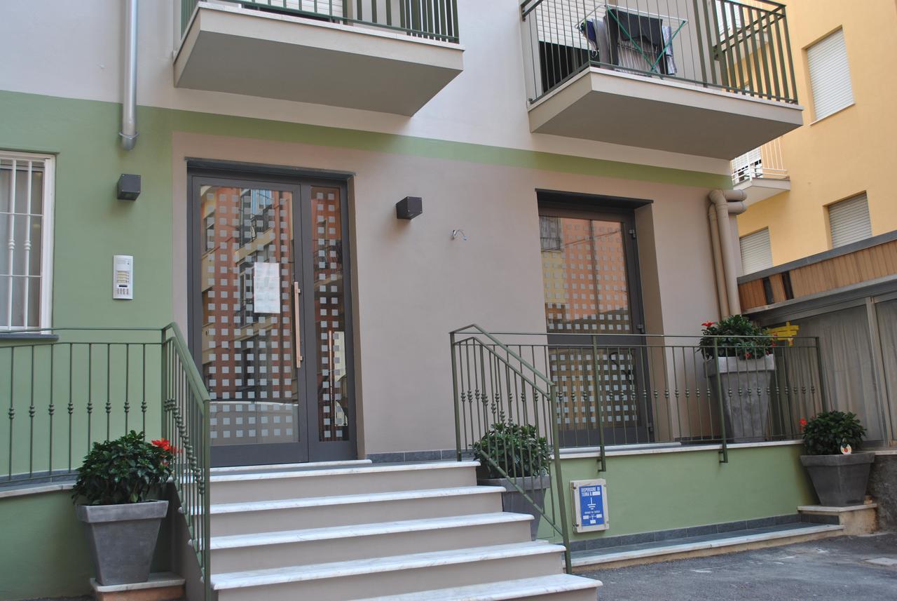 Hotel Residence Laigueglia Free Parking Luaran gambar
